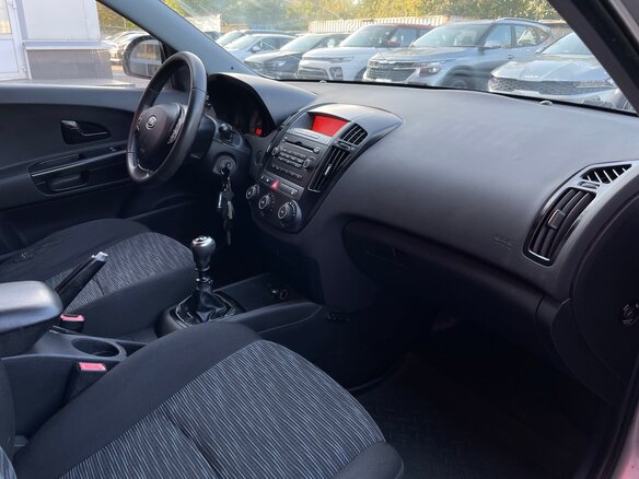 2008 Kia Ceed I, серебристый, 630000 рублей - вид 9