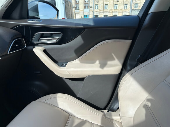 2018 Jaguar F-Pace I, синий, 2500000 рублей - вид 13