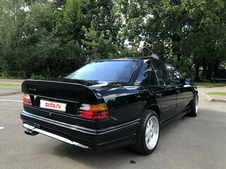1987 Mercedes-Benz W124 200, чёрный, 900000 рублей, вид 4