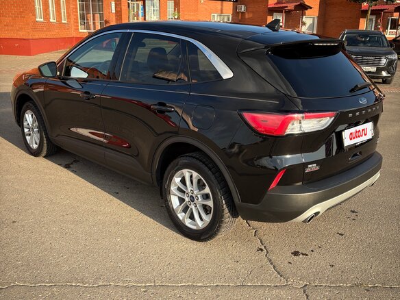 2020 Ford Escape IV, чёрный, 1650000 рублей - вид 6