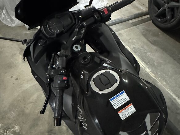 2019 Kawasaki Ninja 650, чёрный, 625000 рублей - вид 5
