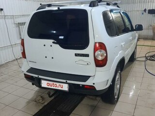 2016 Chevrolet Niva I Рестайлинг, белый, 790000 рублей, вид 5