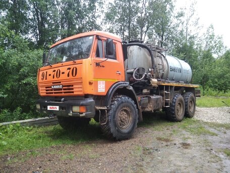 2009 КамАЗ 43118, оранжевый, 2200000 рублей, вид 3