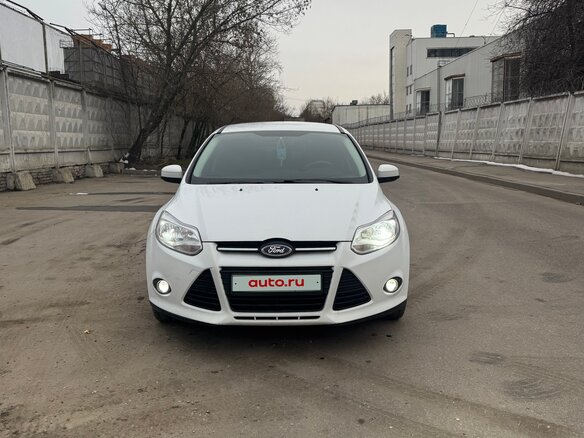 2014 Ford Focus III, серебристый, 700000 рублей