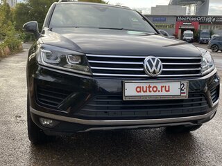 2017 Volkswagen Touareg II Рестайлинг, чёрный, 6700000 рублей, вид 1