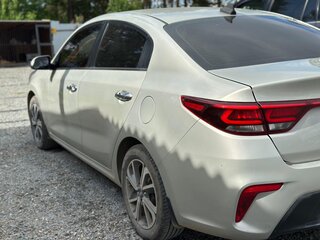 2017 Kia Rio IV, бежевый, 1200000 рублей, вид 2