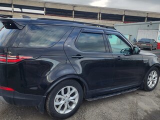 2018 Land Rover Discovery V, чёрный, 4350000 рублей, вид 3