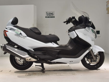 2013 Suzuki Burgman (SkyWave) 650, белый, 610000 рублей, вид 1