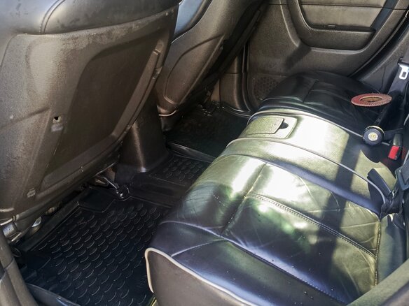 2008 Hummer H3, серебристый, 1800000 рублей - вид 14