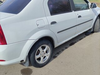 2012 Renault Logan I Рестайлинг, белый, 450000 рублей, вид 4