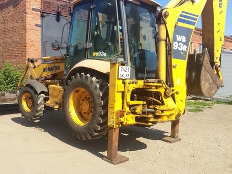 2013 Komatsu WB93R-5, 4650000 рублей, вид 2