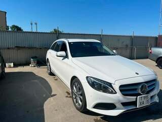 2014 Mercedes-Benz C-Класс 180 IV (W205), белый, 1520000 рублей, вид 3