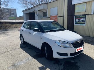 2013 Skoda Fabia II Рестайлинг, белый, 490000 рублей, вид 4