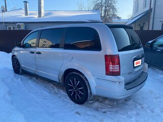 2008 Chrysler Town & Country V, серый, 699000 рублей, вид 5