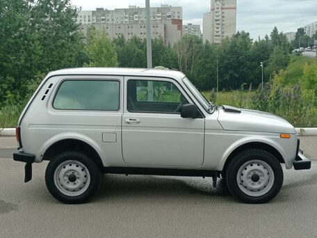2019 Lada (ВАЗ) 2121 (4x4) Urban I Рестайлинг, серый, 575000 рублей, вид 4