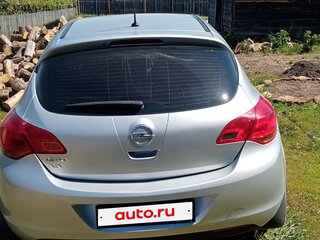 2011 Opel Astra J, серебристый, 850000 рублей, вид 3