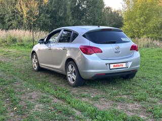 2011 Opel Astra J, серебристый, 420000 рублей, вид 4