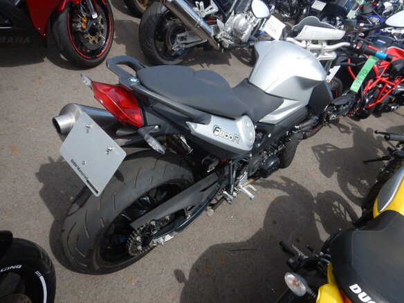 2011 BMW F 800 R, серебристый, 610000 рублей - вид 25