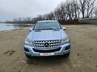 2010 Mercedes-Benz M-Класс 350 II (W164) Рестайлинг, серебристый, 1590000 рублей, вид 3