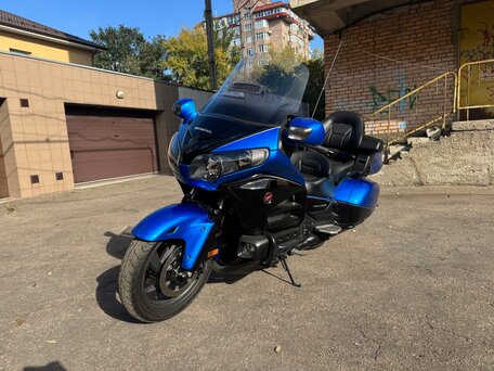 2017 Honda GL 1800 Gold Wing, синий, 2090000 рублей, вид 1