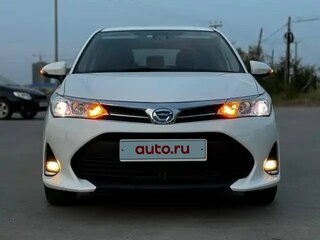 2019 Toyota Corolla Fielder XI (E160, E170) Рестайлинг 2, белый, 1590000 рублей, вид 3