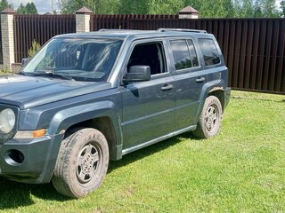 2007 Jeep Liberty (Patriot), серый, 550000 рублей, вид 3