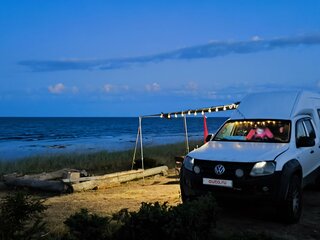2011 Volkswagen Amarok I, белый, 1555555 рублей, вид 2