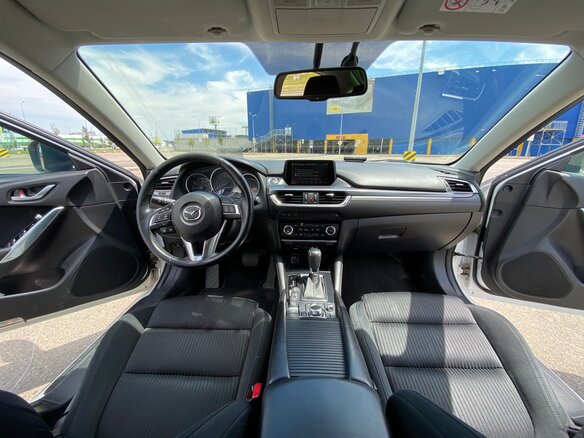 2016 Mazda 6 III (GJ) Рестайлинг, белый, 1650000 рублей - вид 5