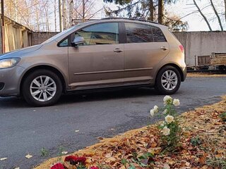 2012 Volkswagen Golf Plus II, коричневый, 699000 рублей, вид 3
