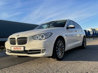 2010 BMW 5 серии Gran Turismo 530d xDrive VI (F10/F11/F07), белый, 2590000 рублей, вид 4