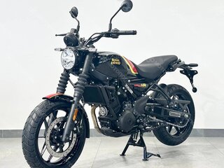 2026 Royal Enfield Guerrilla 450, чёрный, 554000 рублей, вид 2