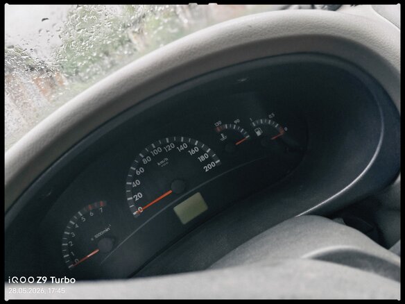 2010 Lada (ВАЗ) Kalina I, серебристый, 145000 рублей - вид 19