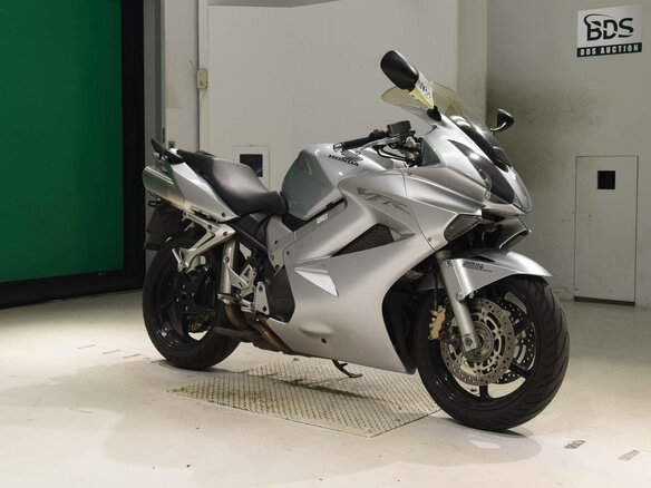 2007 Honda VFR 800, серебристый, 458777 рублей - вид 3