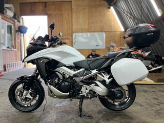 2015 Honda VFR 800X (Crossrunner), белый, 810000 рублей, вид 4