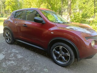 2011 Nissan Juke I, красный, 880000 рублей, вид 3