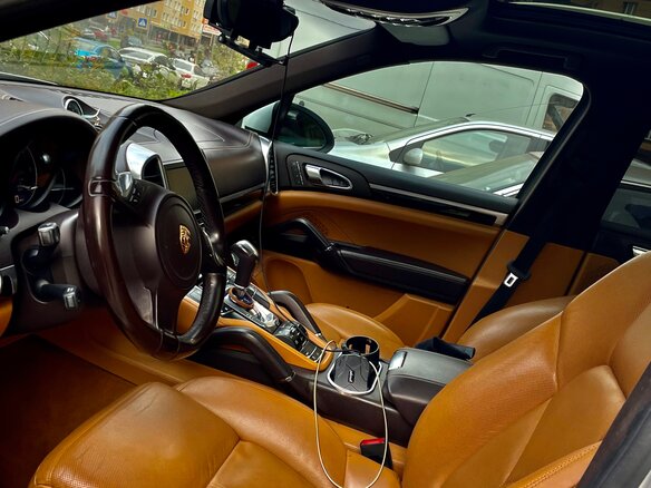 2012 Porsche Cayenne Diesel II (958), белый, 2800000 рублей - вид 2