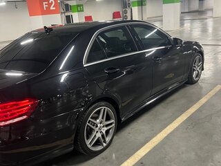 2015 Mercedes-Benz E-Класс 200 IV (W212, S212, C207) Рестайлинг, чёрный, 2200000 рублей, вид 3