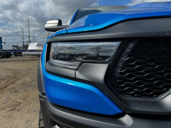 2022 Ram 1500 Crew Cab TRX V, синий, 10500000 рублей - вид 12