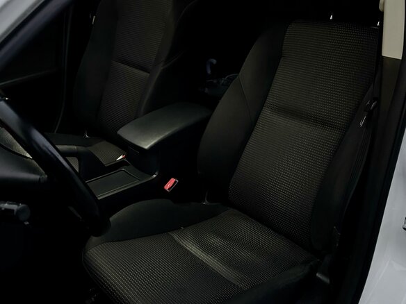 2012 Mazda 3 II (BL) Рестайлинг, белый, 880000 рублей - вид 9