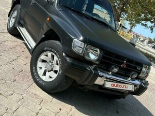 1998 Mitsubishi Pajero II Рестайлинг, чёрный, 638000 рублей, вид 1