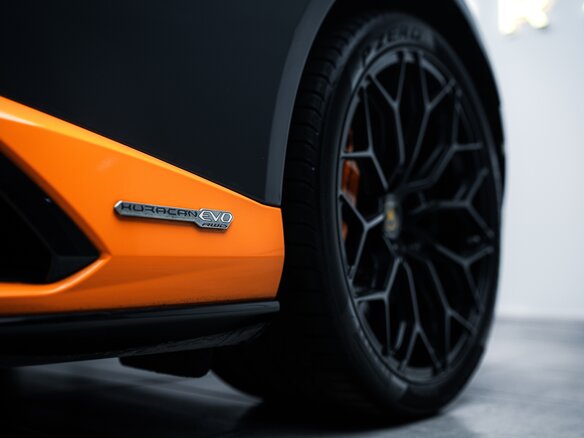 2020 Lamborghini Huracán I Рестайлинг, серый - вид 17