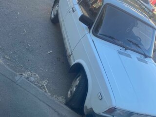 2002 Lada (ВАЗ) 2104 21047, белый, 100000 рублей, вид 4