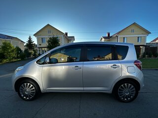 2009 Toyota Ractis I, серый, 750000 рублей, вид 5