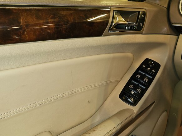 2010 Mercedes-Benz GL-Класс 500 I (X164) Рестайлинг, чёрный, 2100000 рублей - вид 17