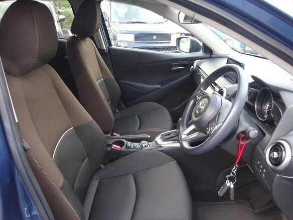 2021 Mazda 2 III (DJ) Рестайлинг, синий, 1000000 рублей - вид 14