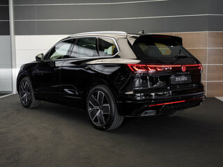 2026 Volkswagen Touareg III Рестайлинг, чёрный, 13000000 рублей, вид 3