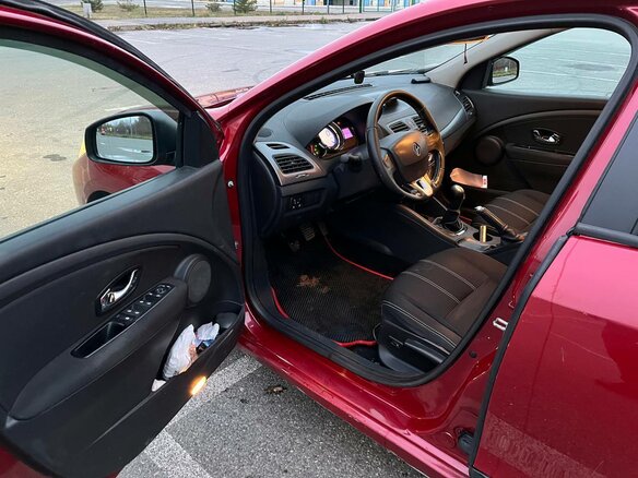 2013 Renault Fluence I Рестайлинг, красный, 540000 рублей - вид 12