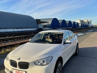 2010 BMW 5 серии Gran Turismo 530d xDrive VI (F10/F11/F07), белый, 2590000 рублей, вид 2