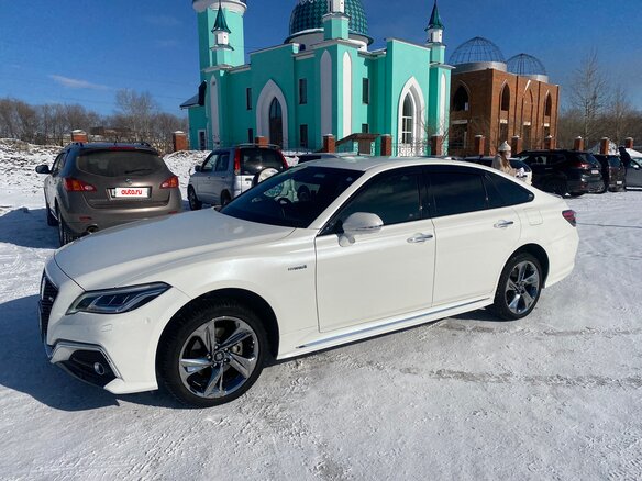 2018 Toyota Crown XV (S220), белый, 2900000 рублей