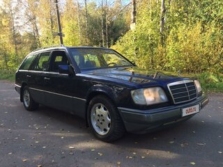 1995 Mercedes-Benz E-Класс 220 I (W124), синий, 750000 рублей, вид 1